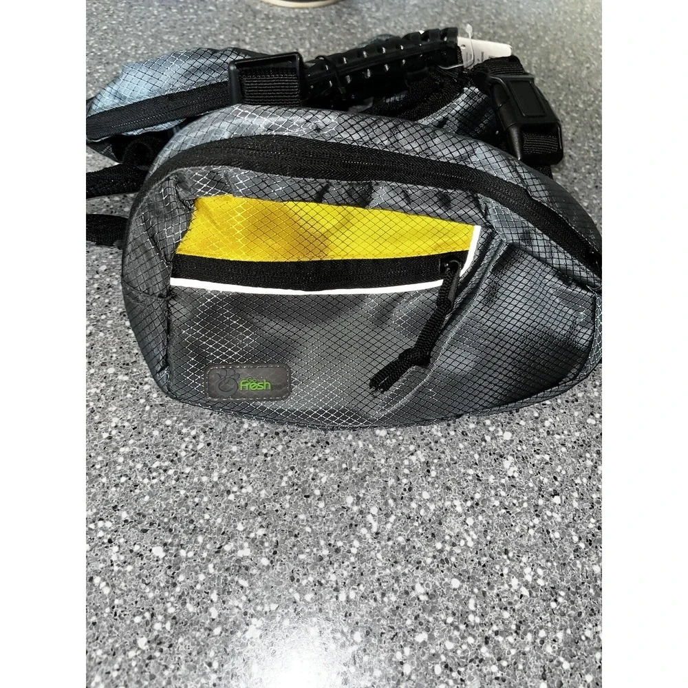 NWT- Dog Harness Go Fresh Pet Trail‎ Pack  Size Small- Yellow And Grey